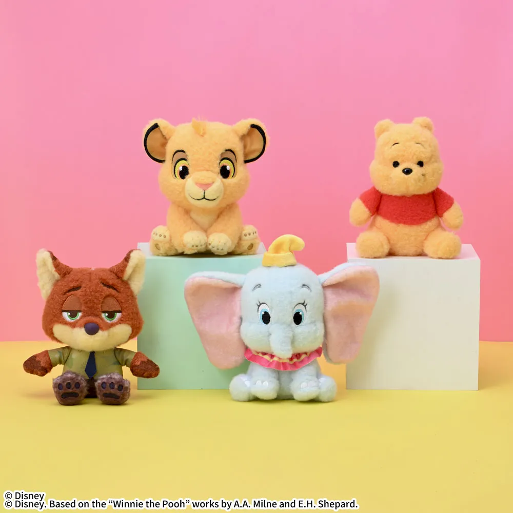 ディズニーキャラクター　ぬいぐるみ　ふわふわおすわりポーズ