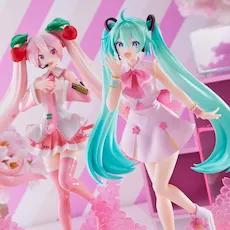 初音ミクシリーズ　スタンド付ビッグクリアキーチェーン“桜ミク”2023