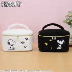 SNOOPY™ プレミアムもこもこバニティポーチ｜セガプラザ