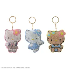 ハローキティ　ラインストーンデコキーホルダー