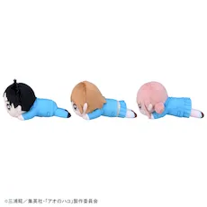 「アオのハコ」　寝そべり　ぬいぐるみ