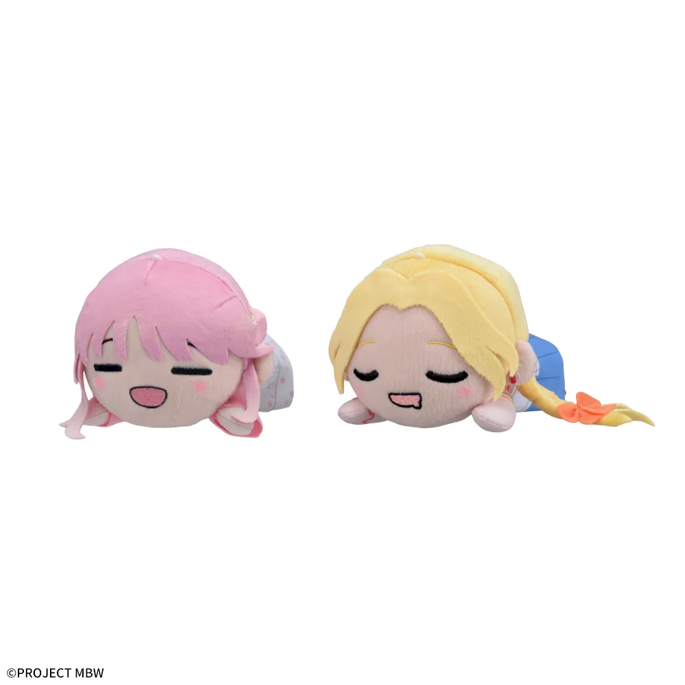 前橋ウィッチーズ 寝そべり　ぬいぐるみ～私服～