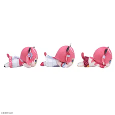 赤見かるび　寝そべり　ぬいぐるみ“赤見かるび”